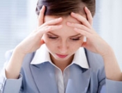 Dolor de cabeza diario: ¿a qué se debe?