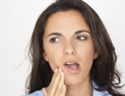 Dolor de cabeza a causa del dolor de muelas: evítalo