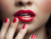 Déjales K.O. con tu manicura mood, las uñas que cambian de color