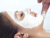 Mascarilla casera de almendras para cuidar la cara