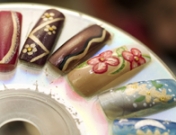 Cómo decorar tus uñas con forma de campana: manicura para atrevidas