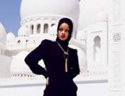 Rihanna y su enésima polémica: fotos demasiado sexys para una mezquita