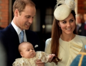 El extraño bautizo del Príncipe Jorge de Inglaterra: ausencias, regalos raros, críticas...