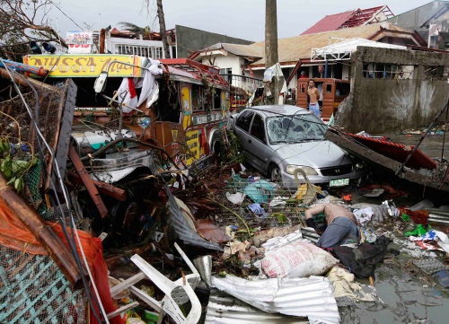 El tifón Yolanda arrasa Filipinas