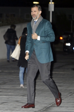 La atrevida chaqueta del príncipe Felipe, ¿verde o azul?