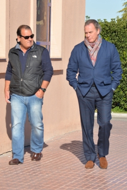 No faltaron amigos y familiares de Bertín Osborne al funeral de la pequeña