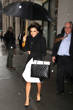 Ni la nieve puede con el estilo de Eva Longoria