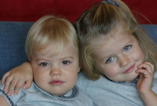 Las pequeñas Leonor y Sofía acapararon toda la felicitación en el 2008