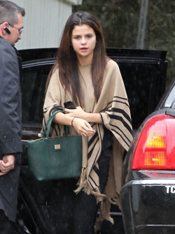 Selena Gomez saca sus raíces mexicanas a relucir