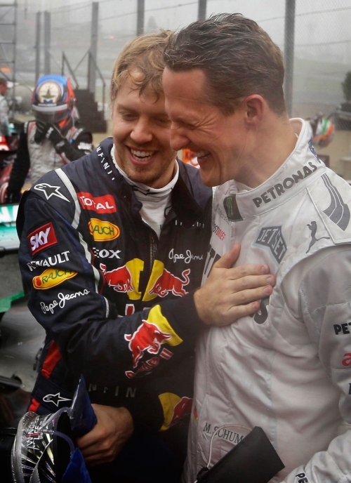 Michael Schumacher, junto a su compatriota Sebastian Vettel