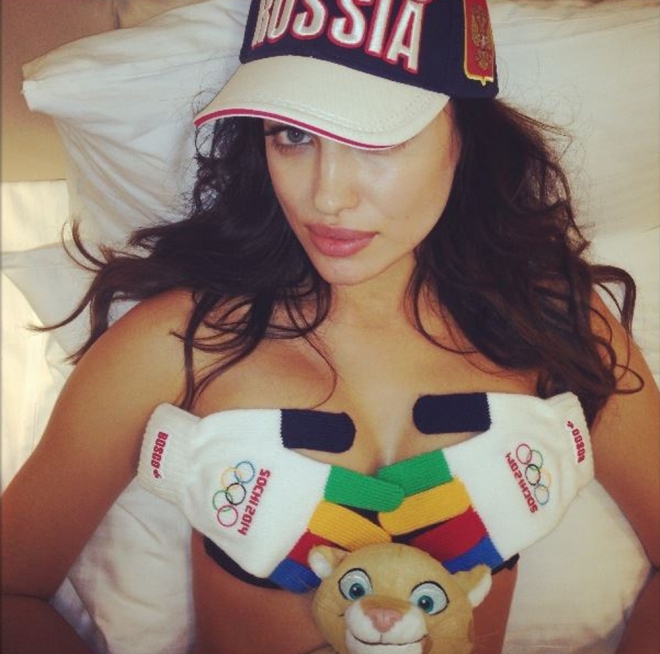 Irina Shayk, de lo más sexy para animar a Rusia