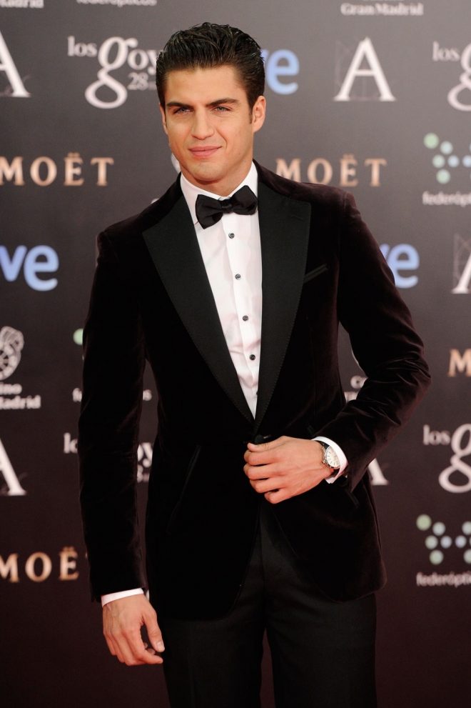 Maxi Iglesias En La Alfombra Roja De Los Goya 2014