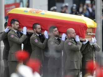 Los restos mortales de Adolfo Suárez llegan al Congreso de los Diputados