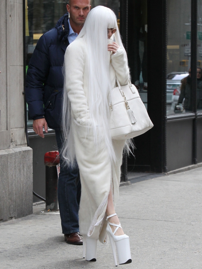 Lady Gaga, disfrazada de fantasma de la ópera
