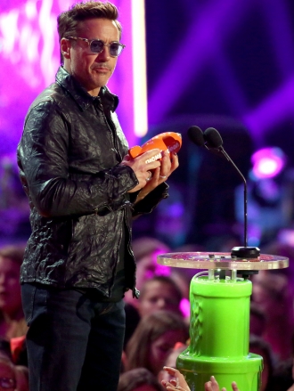 Robert Downey Jr. en la gala de los Kids Choice Awards 2014