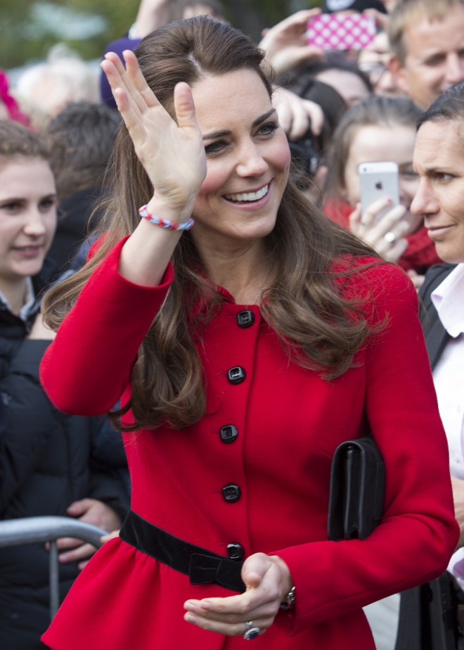 Kate Middleton, abonada al rojo y a las pulseras de goma