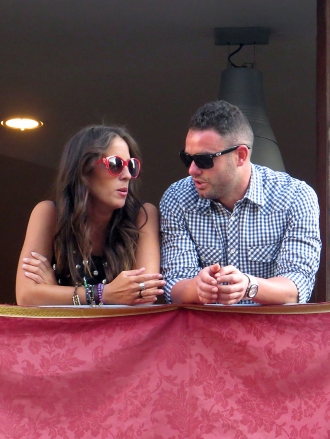 Anabel Pantoja, con familia y amigos en Semana Santa