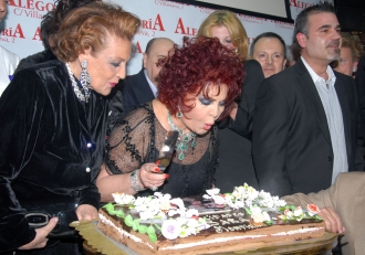 Carmen Sevilla y Sara Montiel, dos grandes mujeres del cine