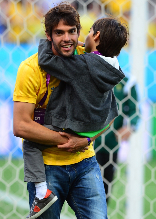Kaká no se quiso perder el primer partido del Mundial 2014