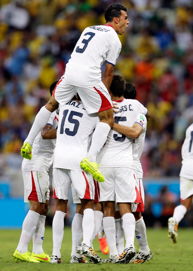 Costa Rica dio la primera sorpresa del Mundial al vencer a Uruguay