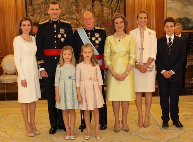 El vestido de Letizia en la coronación de Felipe VI