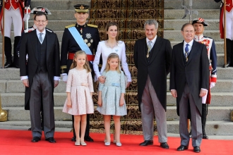 La Familia Real, junto a Mario Rajoy y los presidentes del Senado y el Congreso