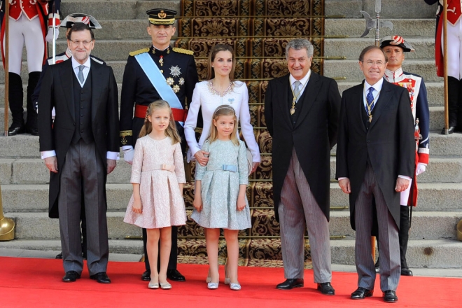 La Familia Real, junto a Mario Rajoy y los presidentes del Senado y el Congreso