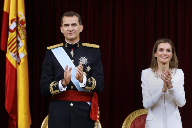 Doña Letizia y Felipe VI, coronados como reyes de España