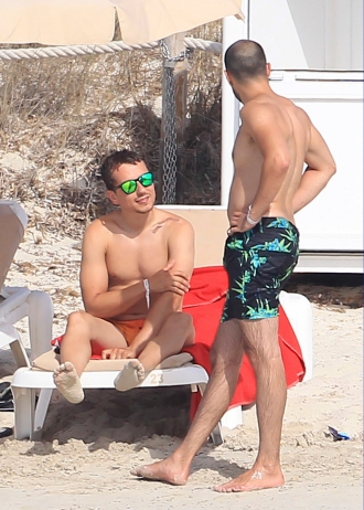 Jorge Lorenzo, de vacaciones junto a unos amigos en Formentera