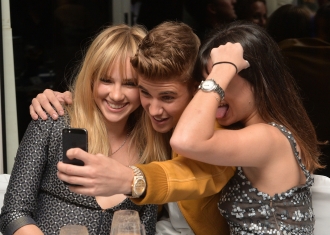 Justin Bieber, el amo de los selfies gracias a su iPhone