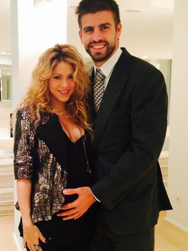 Shakira presume de segundo embarazo junto a Piqué