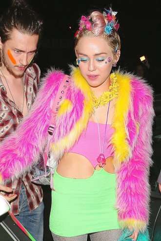 El look de Miley Cyrus en su cumpleaños más salvaje