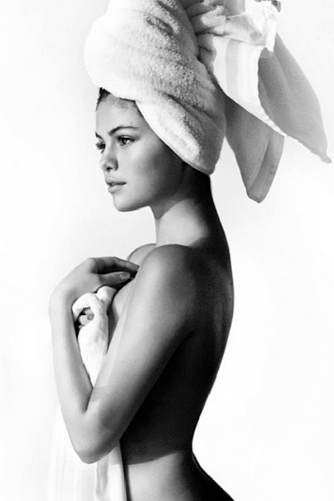 Towel Series: Selena Gomez, adiós a la niña Disney