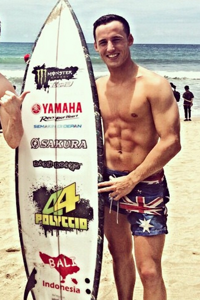 Pol Espargaró, a tope con el surf
