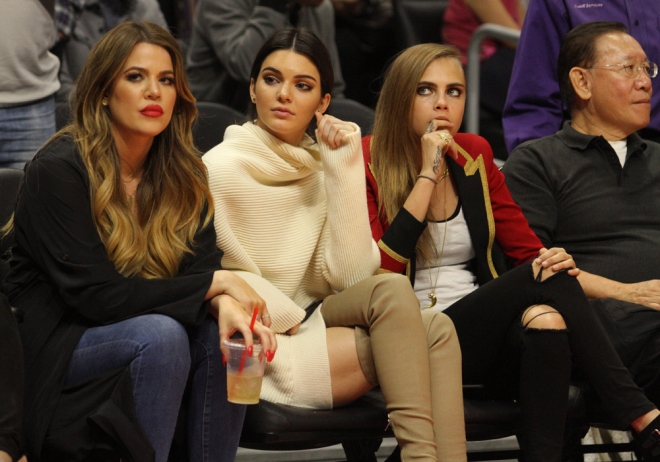 NBA: Khloé Kardashian, Cara Delevingne y Kendall Jenner