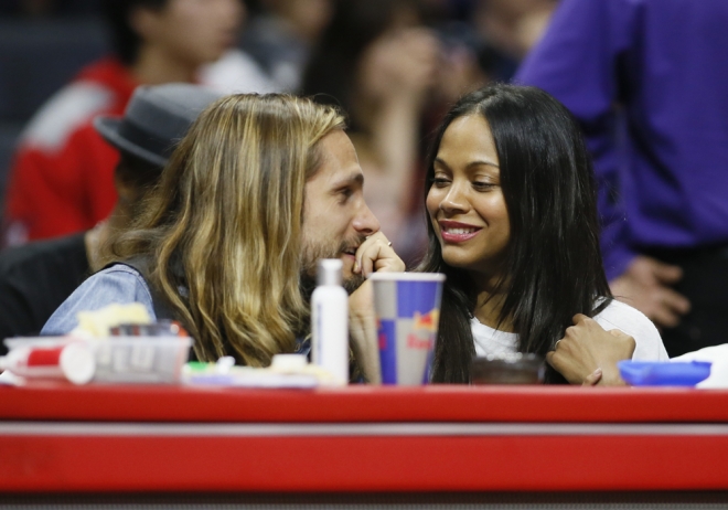 Partidos de la NBA: Zoe Saldana, con su marido en el baloncesto