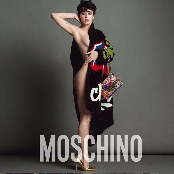 Katy Perry, semidesnuda para lo nuevo de Moschino