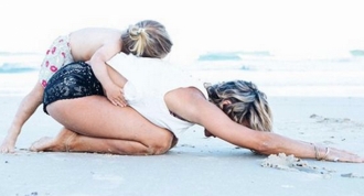 Día internacional del yoga: Elsa Pataky, toda una profesional