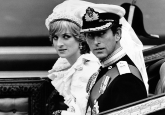 Lady Di y Carlos de Inglaterra en el día de su boda
