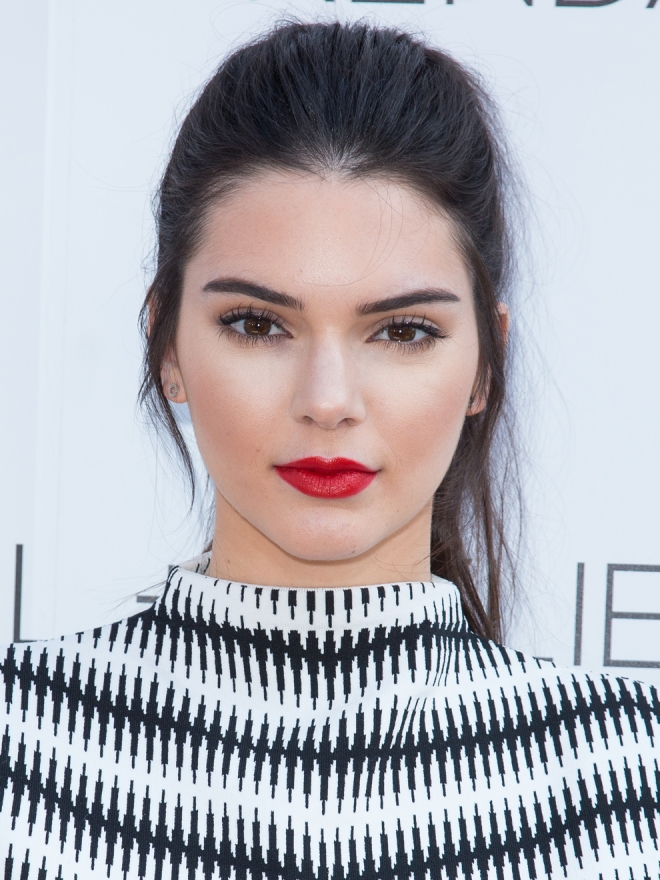 Los labios de Kendall Jenner, naturales y atractivos