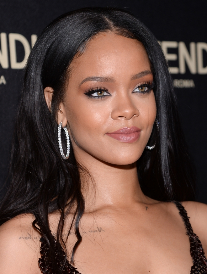 Famosas con los ojos bonitos: la mirada de Rihanna