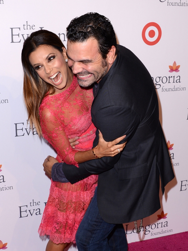 Eva Longoria, divertida con Ricardo Chavira