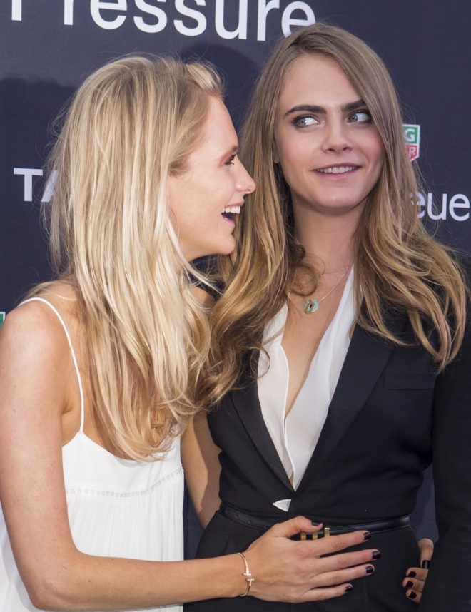 Cara Delevingne, gestos divertidos con su hermana Poppy