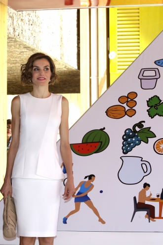 Letizia, total white