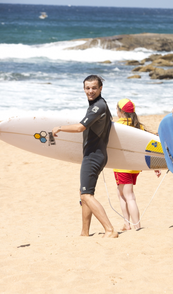 Louis Tomlinson, un apasionado del surf