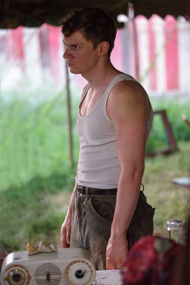 AHS Freak Show: Evans Peters, el gran Jimmy