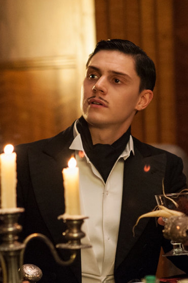 American Horror Story Hotel: Evan Peters es James Patrick March