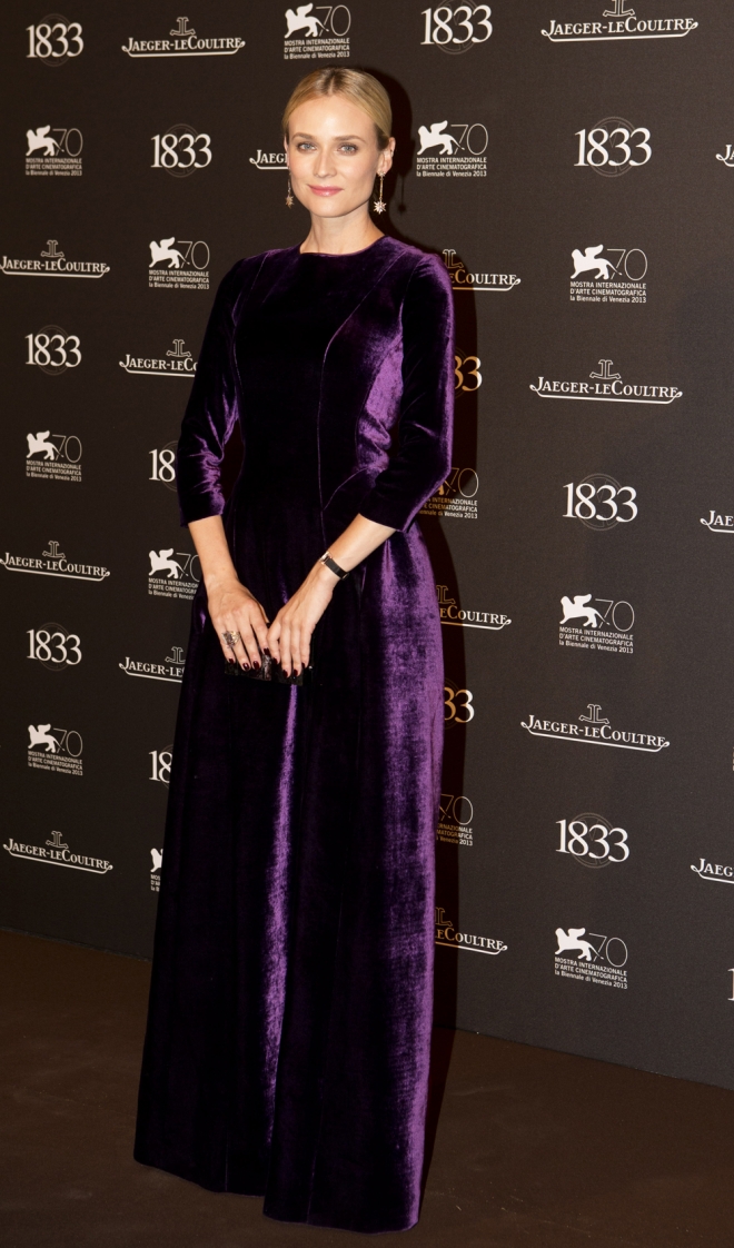 Vestidos de terciopelo: Diane Kruger apuesta por el morado