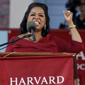 Oprah Winfrey, por el empoderamiento femenino en Harvard