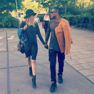 De paseo, siempre enamorados Doutzen Kroes y Sunnery James